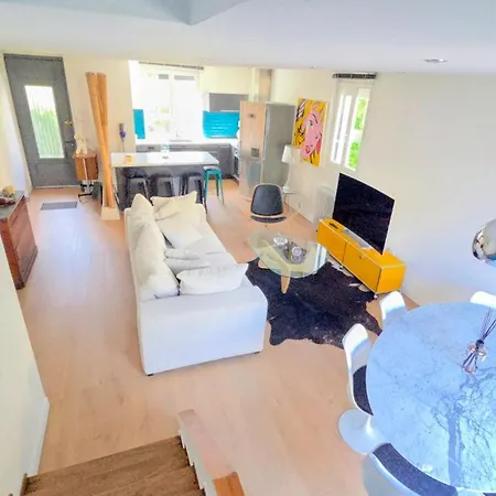 Maison Contemporaine Avec Piscine Privée * Toulouse