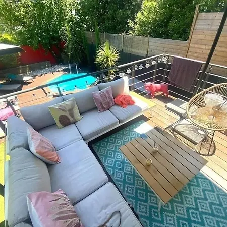 Maison Contemporaine Avec Piscine Privee בית נופש