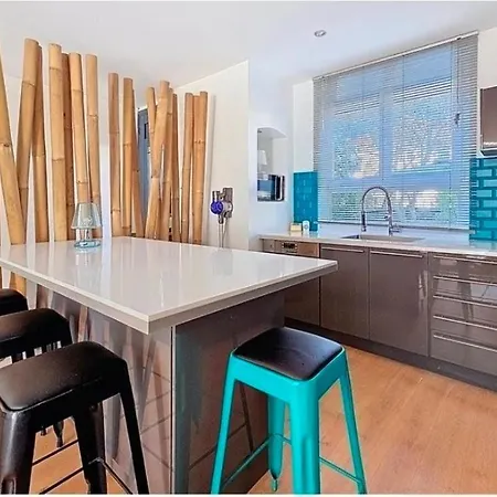 Maison Contemporaine Avec Piscine Privée Hébergement de vacances