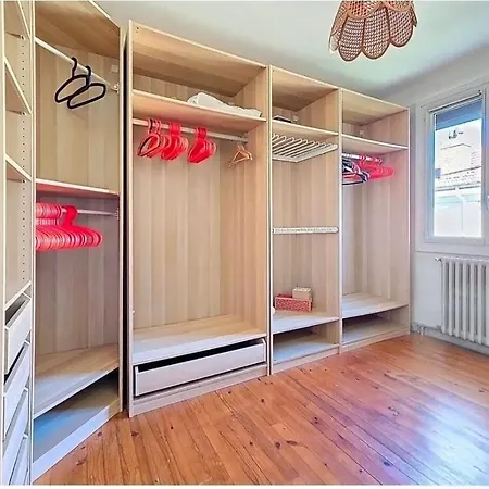 Maison Contemporaine Avec Piscine Privée *